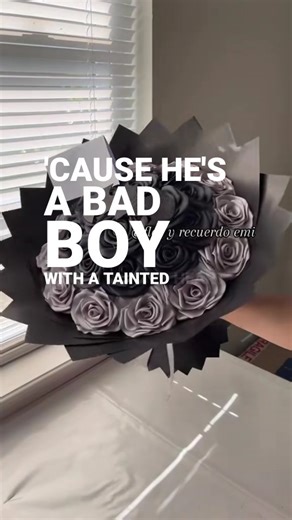 crafts vibe on Instagram: "Flower buke . . . #handmade #handcrafted #handmadewithlove #colours#artirst #usa #uk"