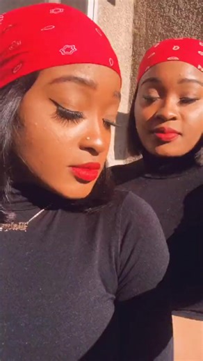 Faceography 😜 💁🏾‍♀️ 💋 #eyeslipsfacechallenge | Nae Nae Twins