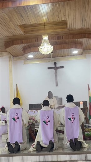 Holy Cross Catholic Church #fyppppppppppppppppppppppp #communion #viral