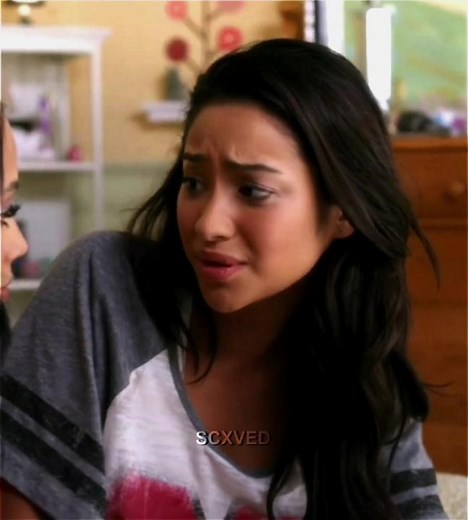 this scene is so sad | Emily And Maya Kiss Scene