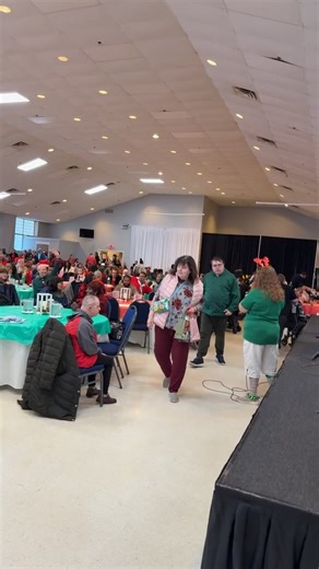Spring Dell Holiday Par-Tay!! 🎄🎅🏼 | Spring Dell Center, Inc.