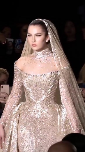 Maya Henry Modeling Haute Couture SS20 Runway | Fashion Model Showcase