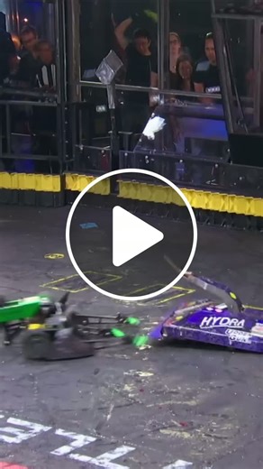 Intense battlebots battle #battlebots #highlights #satisfying #transformation #robot #robotsontiktok #robots - NewsBreak