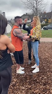 1.5M views · 4.3K reactions | Worlds strongest man cant lift this girl! #bodybuilder #magic | Julien Magic | Facebook