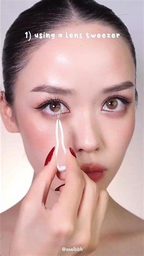 Struggling to put in your contact lenses? 👀