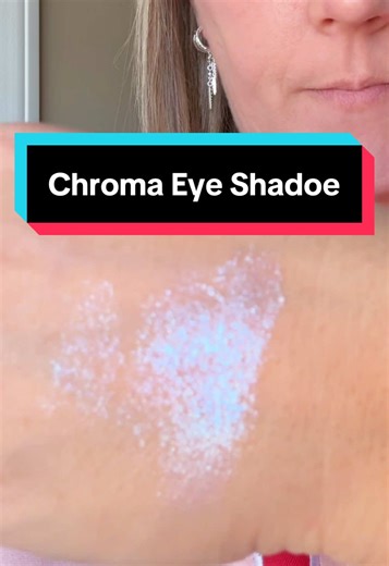 Chroma Eye Shadow: Perfect for Your Holiday Look