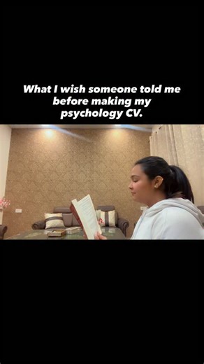 Smayra Kapoor | Aspiring Psychologist on Instagram: "Your psychology CV is not a certificate dump. It’s a story of direction. I wish I knew that: • Recruiters don’t care how many certificates you have • They care about what you learned and how you used it • One strong internship > five random ones • A clear specialization matters more than a fancy format I also wish I knew this sooner: ❌ Same CV for every role doesn’t work ❌ Long CV ≠ impressive CV ❌ Writing “keen learner” doesn’t show competenc