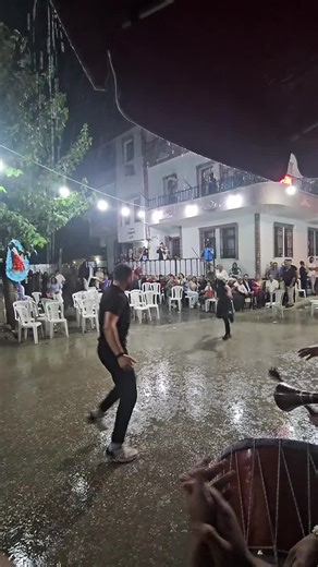 Halay Eğlencesi: Turhal Halayında Bizi Keşfedin