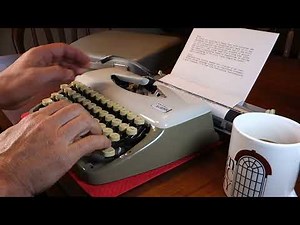 1968 Adler Tippa ultraportable typewriter demo