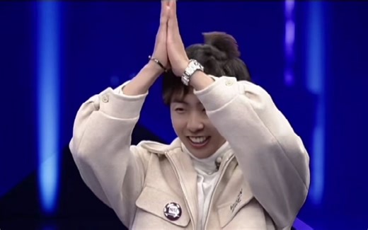 和董方卓踢FIFA是一种什么体验？