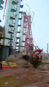 1.5M views · 16K reactions | omg :-o #crane #reelsfbシ #operator #virals #everyone #usa #accident | Crane Operators Forum - Heavy Lift profession. | Facebook