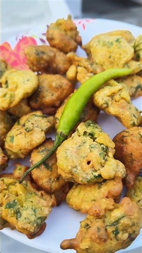 Aise Banao Methi Ke Perfect Gote 😋 #indianfood #youtubeshorts #simplerecipe