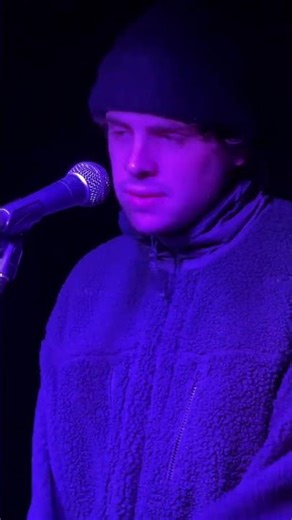 london (it’s good to be back) eu/uk tour incoming… #ontour #live #acoustic #royelotis #tour #fyp