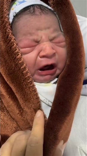 Newborn Baby’s First Cry – Emotional & Heart Touching Moments ✨👶