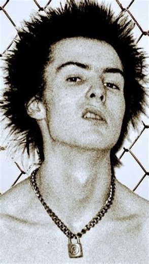 Okmamahuh on Instagram: "As the bassist for the S3x Pistols, he embodied punk’s raw attitude more than its sound, projecting an image of sneering defiance, confrontational style, and reckless abandon that crystallized the movement in the public imagination. Sid’s relationship with Nancy Spungen became inseparable from his legend, a volatile mix of obsession, addiction, and self-destruction that ultimately eclipsed his music and turned his life into a cautionary tale as much as a cultural myth. I
