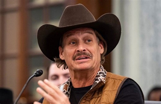 Kid Rock makes urgent plea as he asks fans to send prayers