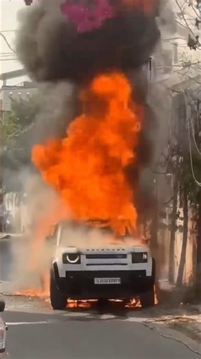 Defender Accident Story 😨 One Mistake Cost Him His Life