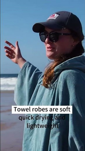 Towel robe vs changing robe – which one’s right for your swim kit? 🌊 Both keep you warm