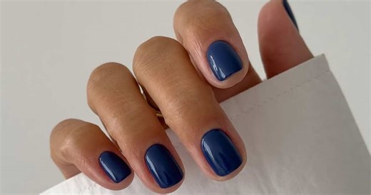 Los 10 tonos de uñas azules para Otoño/Invierno más elegantes y sofisticados
