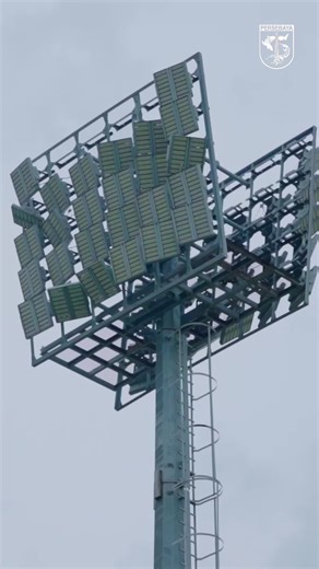 Selamat datang, Bruno Paraiba dan Jefferson Silva. Dua rekrutan baru Persebaya langsung bergabung dalam sesi latihan pada sore hari (7/1) di Lapangan C Gelora Bung Tomo. Keduanya berlatih bersama Bruno Moreira dkk. dalam program yang dipimpin pelatih kepala Bernardo Tavares, sekaligus menjalani rangkaian menu latihan hari ini. video selengkapnya tonton di sini : https://youtu.be/v7Nl1Res8TM?si=_0mRfj83xWWVh_IZ #Persebaya #PersebayaUntukSemua #olahragatiktok