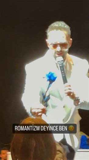 Gökhan Özen on Instagram: "Doğru… Bir kadın bir adamı rezil de eder, vezir de. Bunu kitaplar değil, tecrübe öğretir. Beyler, bu hayattaki en önemli seçimlerden biri eş seçimidir. Herşeyden önce ; Kalbi temiz mi diye bakacaksın. Allah korkusu var mı, vicdanı sağlam mı diye bakacaksın. Anasına, babasına sevgisi ve saygısı samimi mi, onu göreceksin. Hayat tek renk değildir. İyi gün de olur, kötü gün de. Mesele herkes gülerken yanında olması değil; zor gününde, herkes giderken sevgiyle, sabırla ve