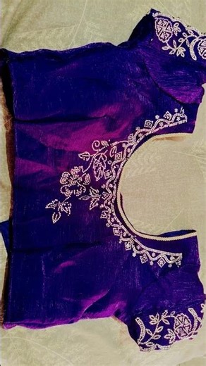 #blouse #blousedesign #blousecutting #blouseneckdesign #blousestitching