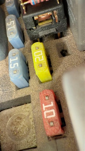 How To Check A Relay With Your Phone! - 😉 #mechanic