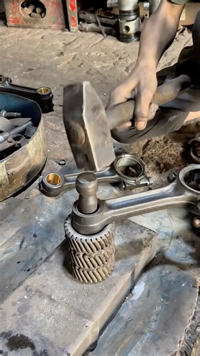 Piston Connecting rod con fixing