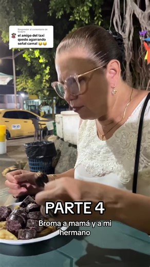 Broma Familiar: Comida y Risas en la Mesa