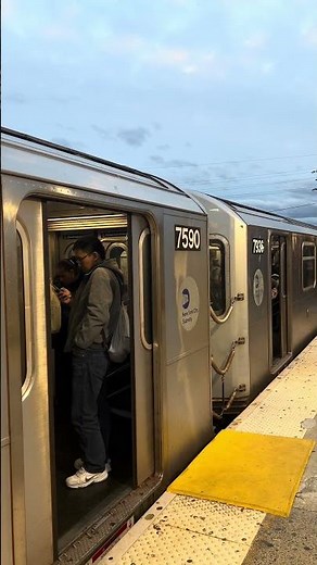 Uptown R188 (7) train Leading Car #7590, departing Woodside-61st Street, heading towards 69th Street