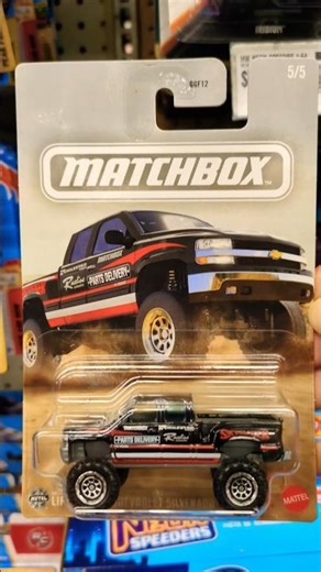 MBX CHEVY SILVERADO 4X4 #matchboxcar #diecastcars #chevysilverado #trucks