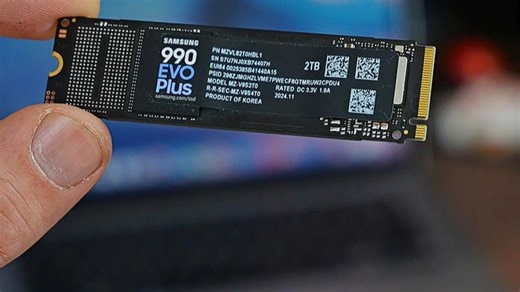 三星500GB固态硬盘，读写速度快，装系统流畅不卡顿，办公文件秒开，追剧加载飞快，日常使用超省心。