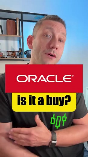 🚀 IS ORACLE A BUY RIGHT NOW? Forget Amazon... Oracle Might Be The Next Sleeping Giant 🚀 Oracle just locked in a $300B OpenAl deal and broke out of a massive bull flag. Cloud revenue 77% this