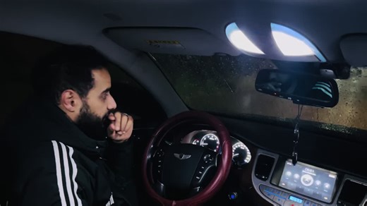 بين الحزن والأمل: أغنية عوض الحجازي