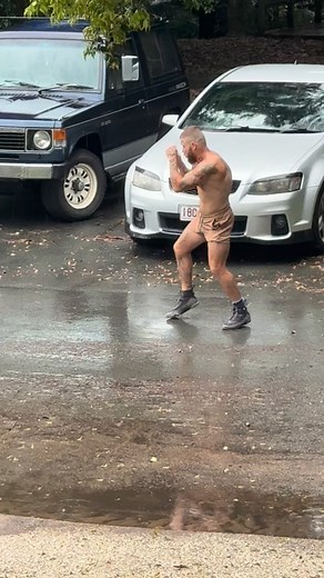 Some slow shadow boxing after a 6k run and some rounds mental preparation is unreal | Lucky Forrester