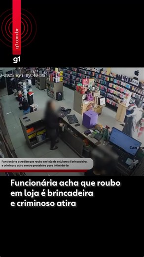 #MinasGerais - Uma loja foi assaltada na manhã de sexta-feira (19) no Centro de Varjão de Minas, no Noroeste de Minas Gerais. Um homem armado entrou no estabelecimento, foi até o caixa e anunciou o crime. Uma funcionária de 32 anos chegou a acreditar que se tratava de uma brincadeira. Em seguida, o suspeito efetuou um disparo contra uma prateleira, atingindo produtos e a parede para comprovar que não estava brincando. Sob ameaça, os funcionários retiraram nove aparelhos celulares da prateleira e