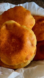 I made fried pita bread.What would you fill them with? #pitabread #bakery #fried #homemade | Chef Sipho Gourmet Meals