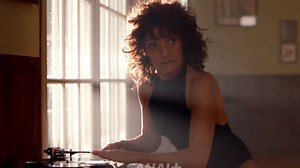 Hilarant ! Florence Foresti parodie Flashdance pour la promo des César 2016 (VIDEO) - Télé 2 Semaines