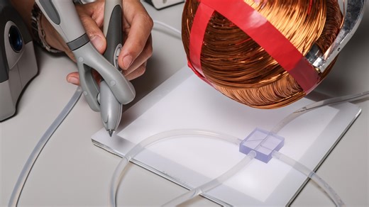 Microcatheter delivers therapies to the tiniest blood vessels