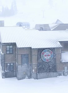 It's happening! The first snow of the season is falling Check the Mt. Bachelor webcams for more ❄️❄️👀: https://www.mtbachelor.com/the-mountain/webcams/mountain | Mt Bachelor