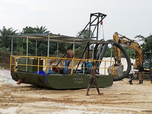 [Hot Item] Sand Mud Pumping Dredging Barge with High Output Alloy Pump