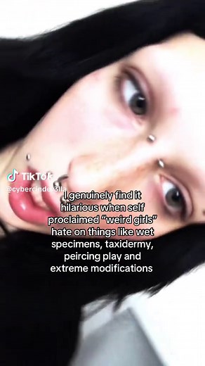 Understanding the Weird Girl Aesthetic