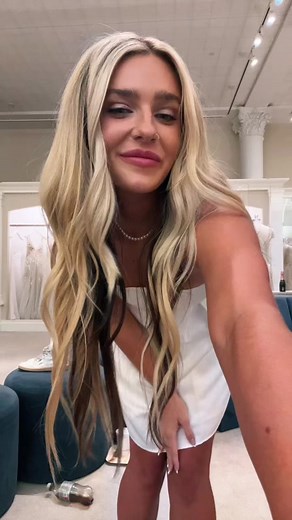 wedding dress shopping today with @Kleinfeld Bridal 🤍