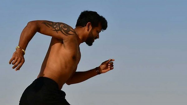 Is It Better to Have a Long or Short Torso? Exploring Body Proportions - ListedFit