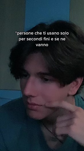 Understanding Relationships: Real vs. Superficial Connections