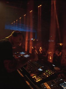 You guys have been asking, so here it is... My set from BAUM Festival Bogotá is now live on the CLR Podcast. This was recorded on the second of two nights I played at the 10th edition of Baum - I’m super grateful for the warm reception and the energy you guys brought across both nights, so I’m really glad I can share this with you guys! 🇨🇴 (link in the comments and full tracklist on SC/IG/Mixcloud!) | Chris Liebing