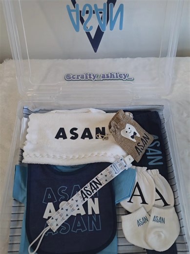 Personalized baby box 💙 #babybox #personalizedgifts #babygifts #babyshowergifts #babyboyclothes