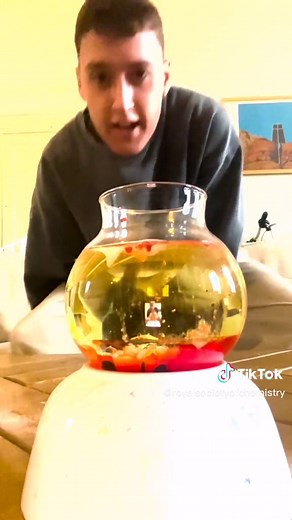 DIY Lava Lamp: Fun Chemistry Experiment