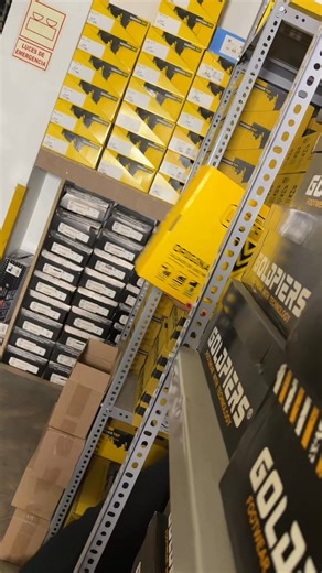 Timberland Pro en VOLCANO PRO 😎 calzado de Segueidad impermeable. @VolcanoPro Calzados @CALZADOS DE SEGURIDAD VOLCANO Escríbenos 9️⃣4️⃣0️⃣2️⃣7️⃣3️⃣2️⃣4️⃣0️⃣ #botasdetrabajo #calzadodeseguridad #timberland #timberlandpro #botasdeseguridad | VolcanoPro