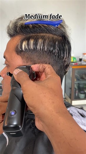 Mastering the Medium Fade Haircut Tutorial